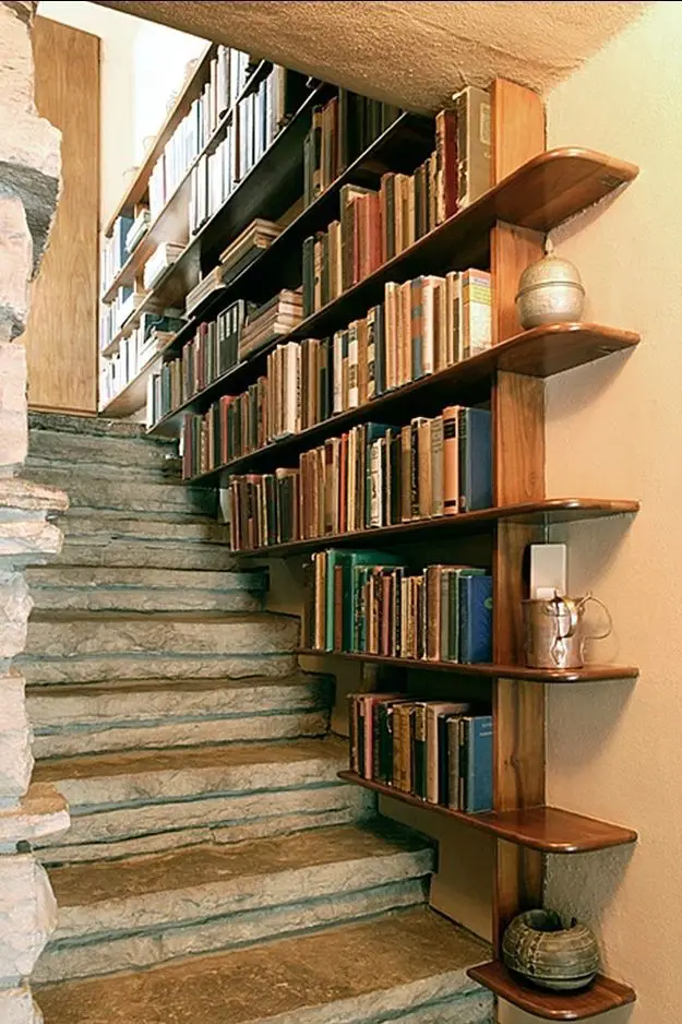 bibliotheque escalier