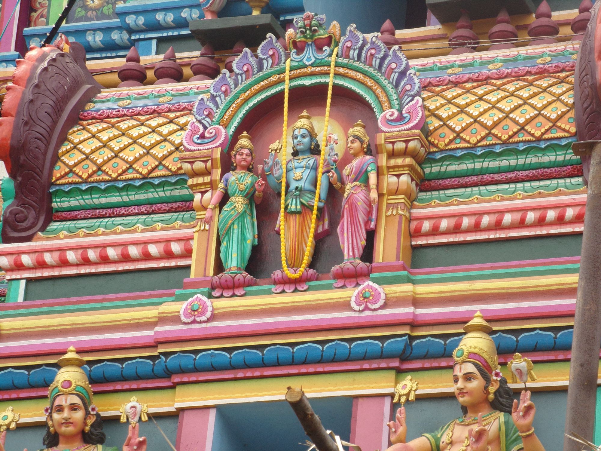 temple inde du sud couleur