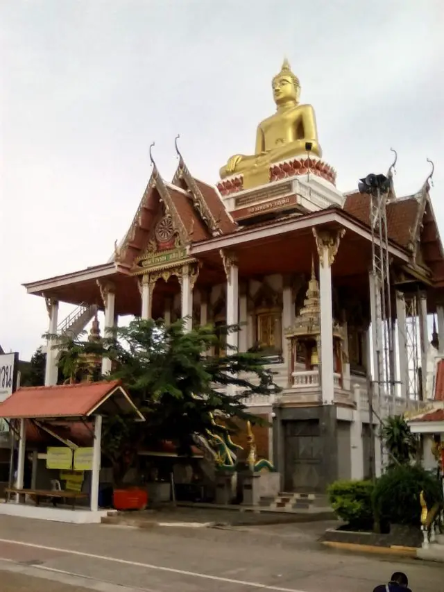 temple bouddhiste nong khai thailande