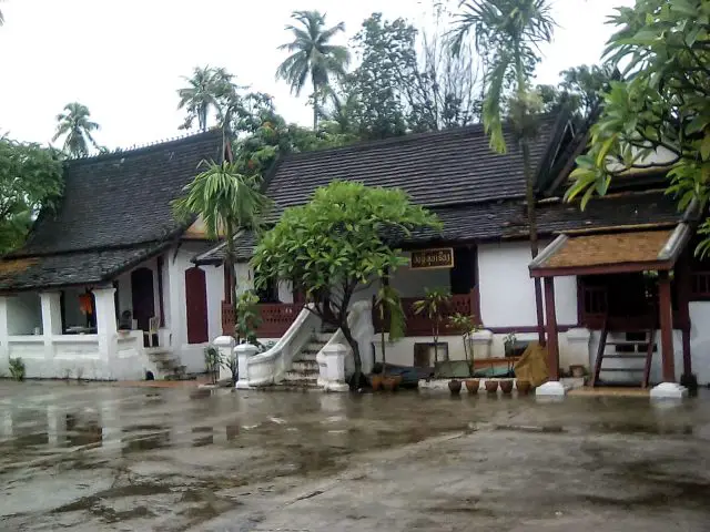 temple luang prabang laos