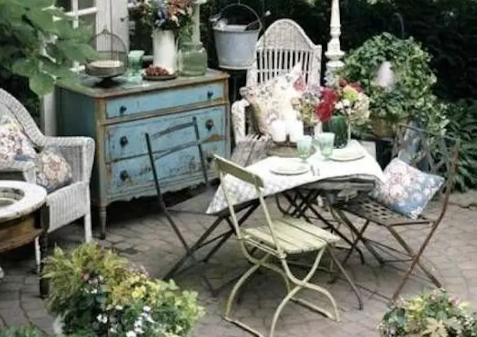 deco brocante 10 objets meubles a chiner
