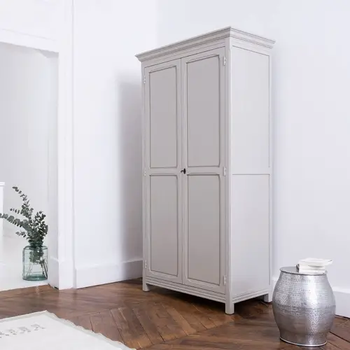 armoire parisienne