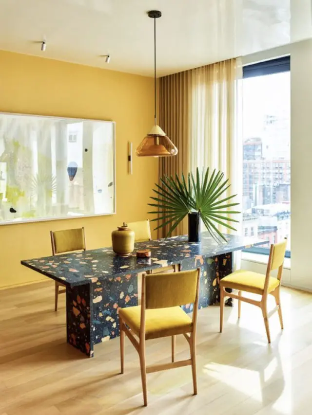 salle a manger jaune table terrazzo