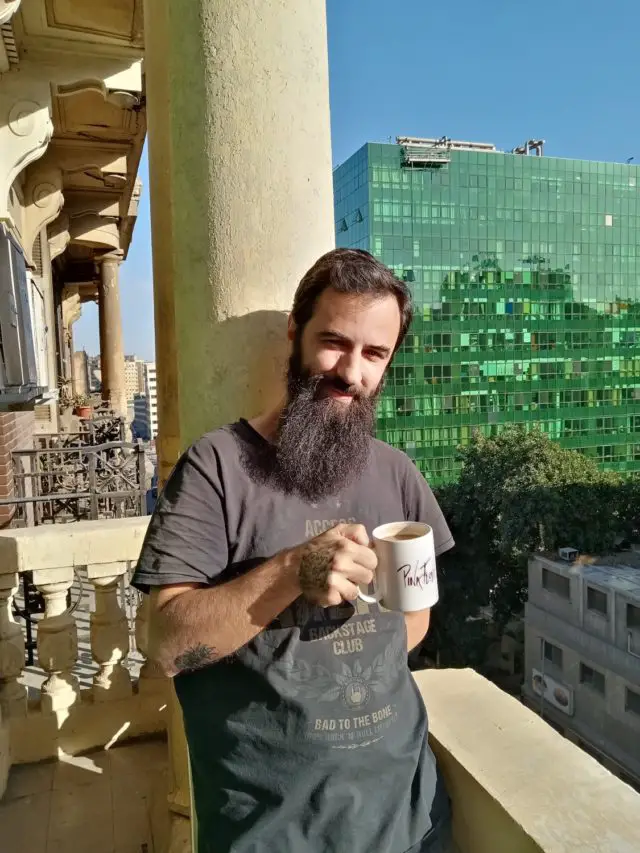 journal nomade egypte janvier 2021 balcon café soleil