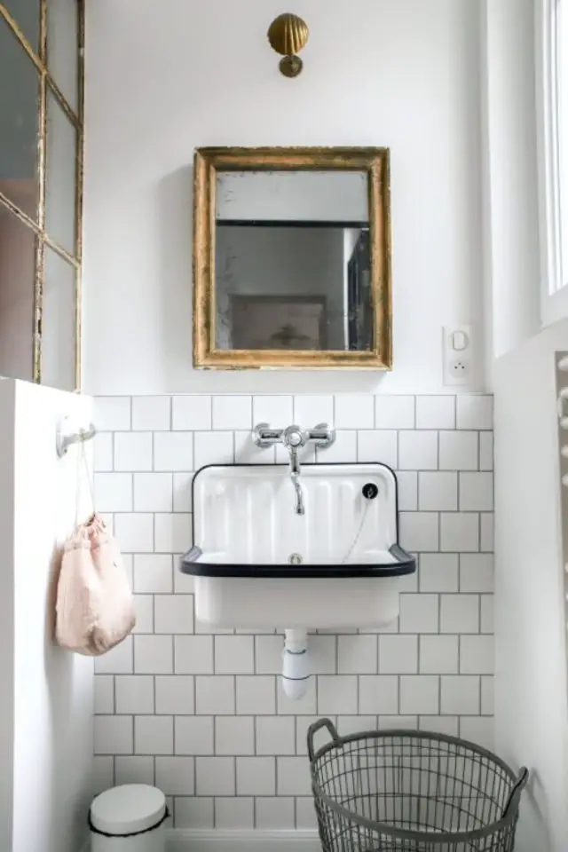 salle de bain plus lumineuse miroir exemple ambiance vintage vasque ancienne