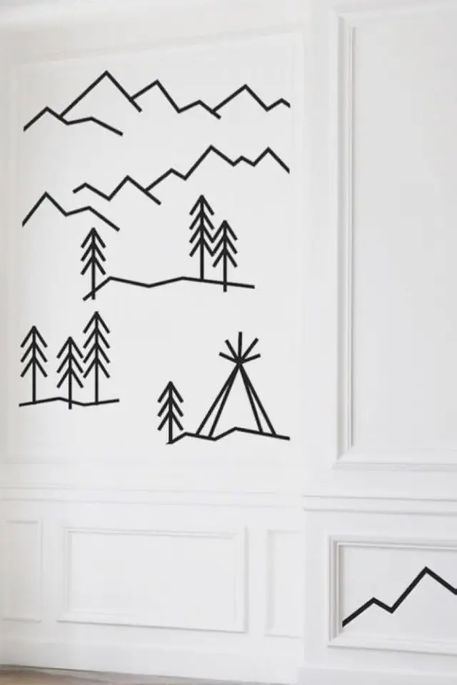 deco murale pas cher masking tape exemple paysage simplifié montagne sapin mur blanc facile à reproduire