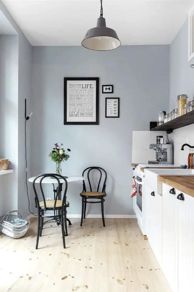 mur cuisine couleur bleu exemple bleu pastel douceur et fraicheur