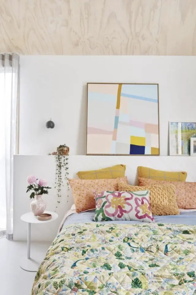 deco chambre printemps exemple linge de lit motif printanier cadre moderne couleur bleu rose