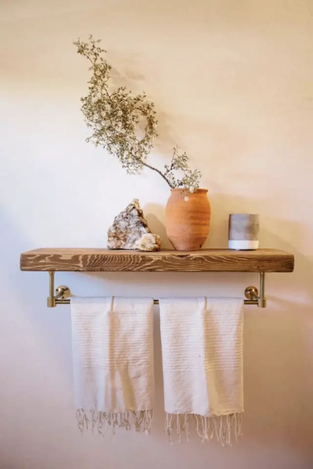 deco slow living vase exemple étagère salle de bain simplicité terracotta terre cuite