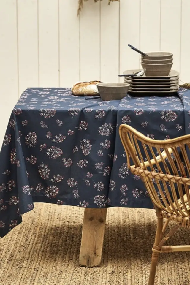 decoration table printemps ete exemple nappe motif floral popeline de coton