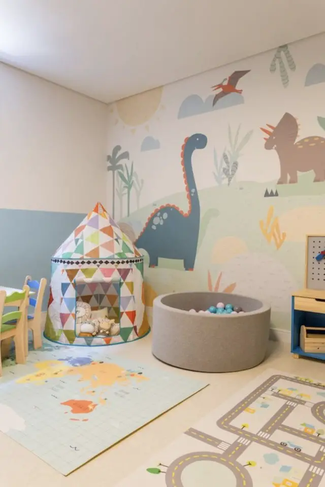 fresque murale chambre enfant exemple thématique intemporelle dinosaure couleur pastel douce salle de jeu