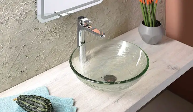 salle de bain elegance vasque en verre transparent simple lavabo