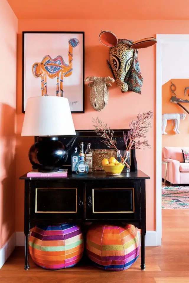 exemple entree hyper coloree orange ethnique meuble console noire