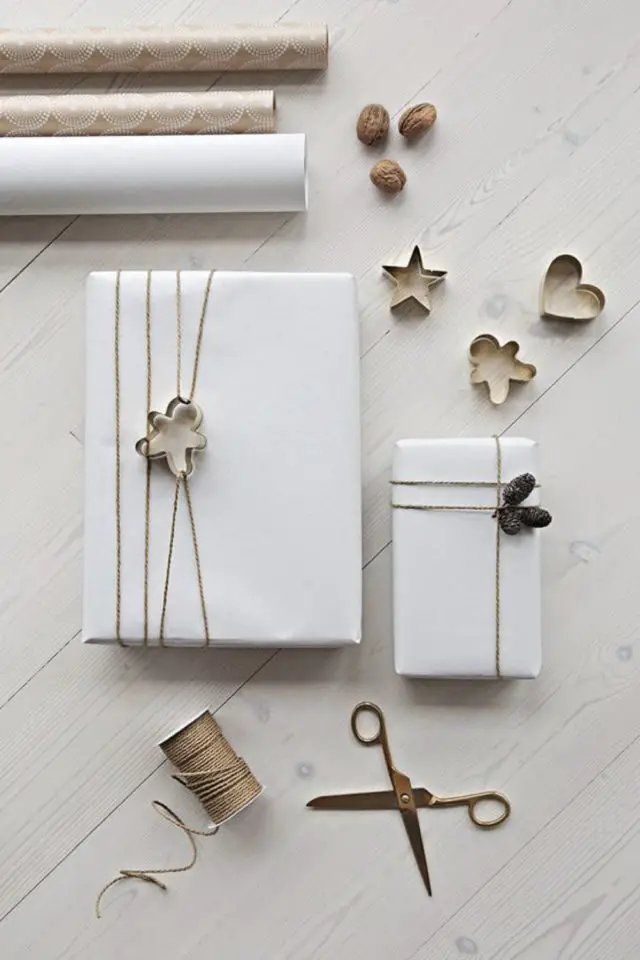 exemple paquet cadeau elegant blanc simplicité ficelle originale