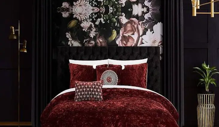 blog decoration interieur elegance couleur velours chambre sombre intense