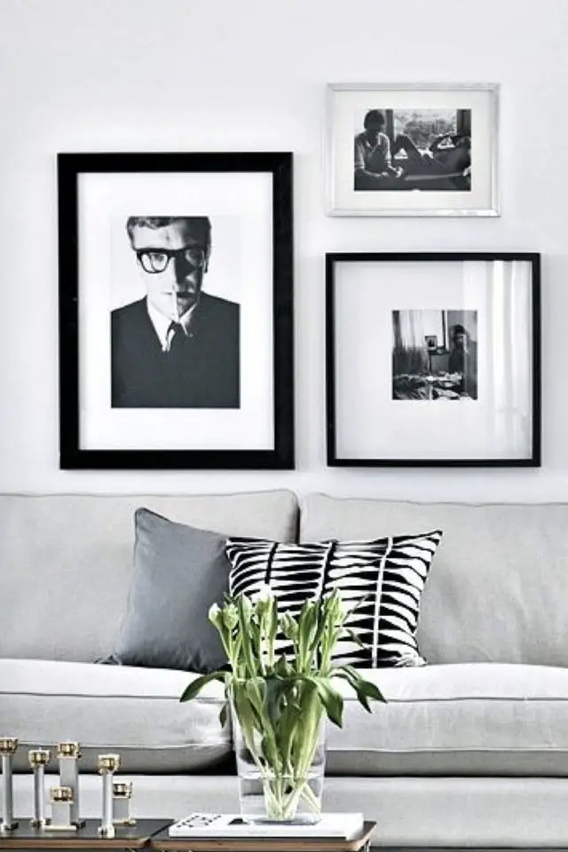 deco murale salon portrait exemple au dessus du canapé photo noir et blanc encadré décoration personnelle