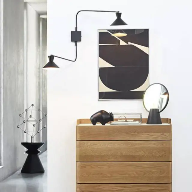 decoration interieure mobilier pas cher miroir sur pied moderne et design noir ambiance minimaliste