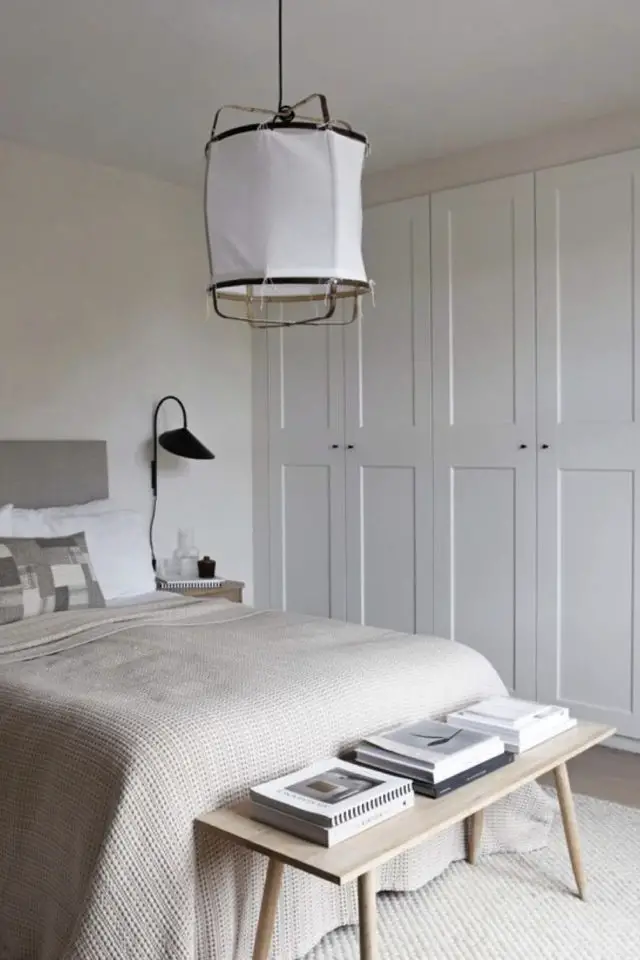 chambre adulte minimaliste exemple blanc gris beige soft pastel slow living moderne
