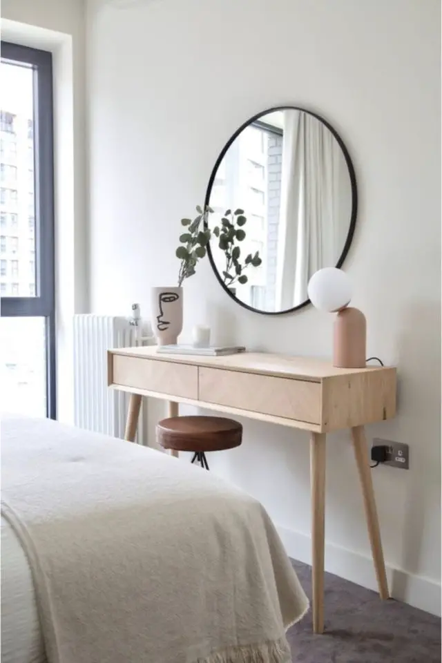 chambre adulte minimaliste exemple console bois scandinave miroir rond épuré