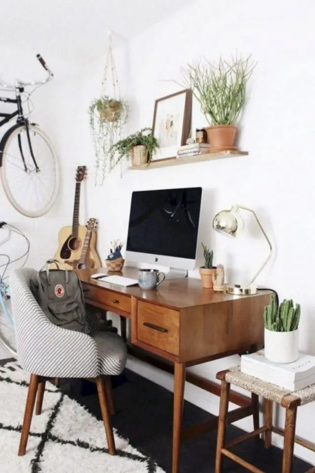 ajouter petite plante bureau exemple meuble vintage mid century modern étagères