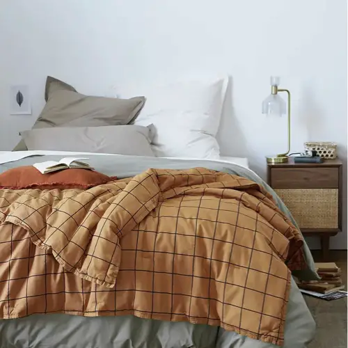 relooker chambre deciration inspiration Edredon à carreaux coton lavé couleur naturelle orange douce moderne