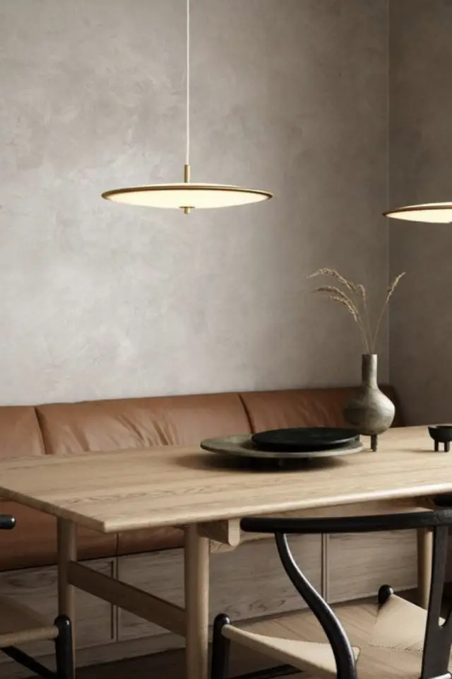 salle a manger luminaire style minimaliste suspension plate dessus table repas banquette en cuir