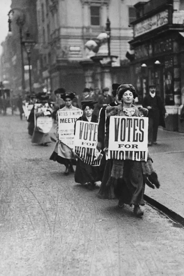 attitude slow politique elections photo vintage suffragettes droit de vote abstention