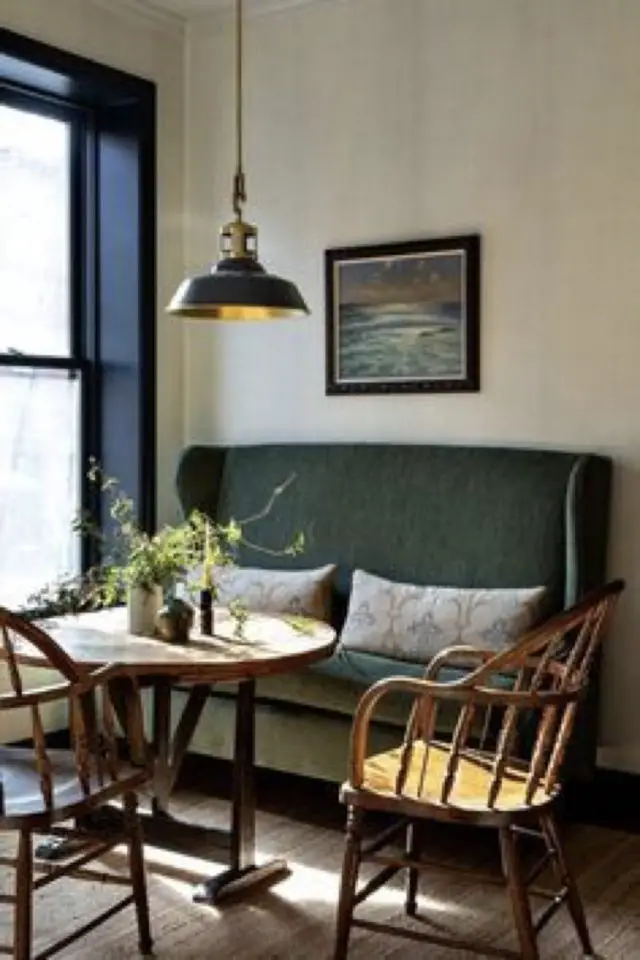 chaise vintage exemple salle à manger coin repas banquette fauteuil de table rétro en bois