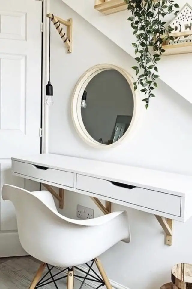 ikea hack exemple coiffeuse chambre simple minimaliste miroir rond en bois meuble blanc petite plante