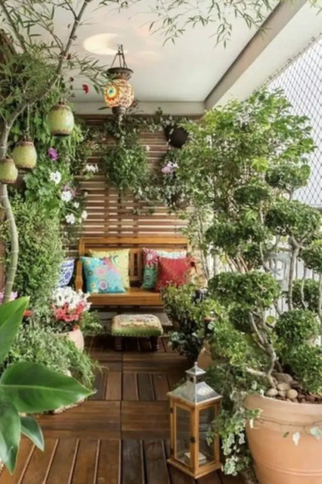choisir plantes pour balcon suspendues plafond mur garde-corps bois nature zen