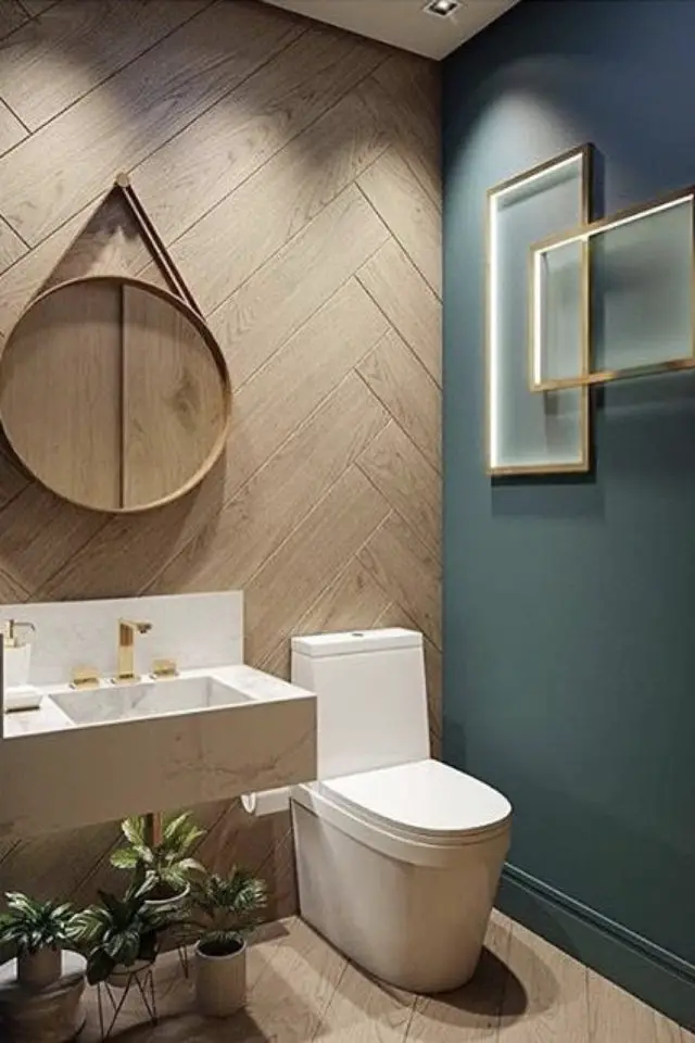 exemple toilette deco bois wc lave main miroir rond revêtement mural chevron peinture verte