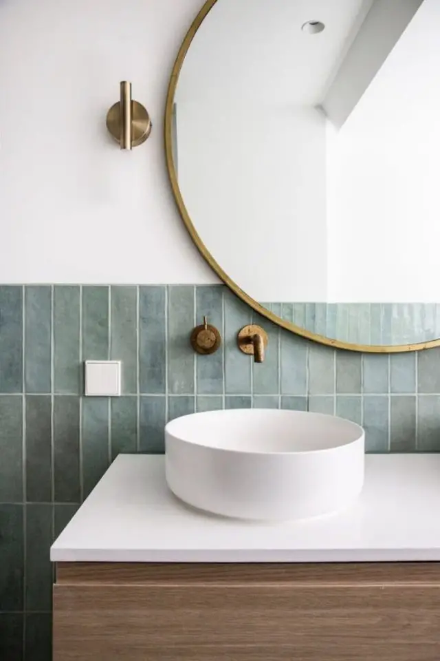 carrelage vert sauge salle de bain zellige rectangulaire revêtement mural crédence meuble vasque