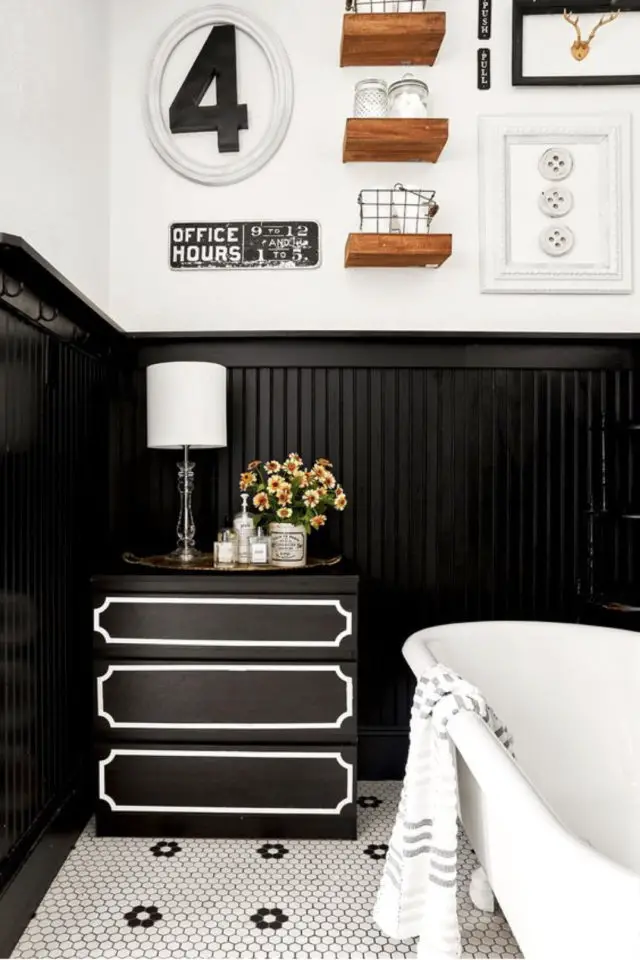 recup meuble salle de bain exemple table de chevet transformer appoint de rangement noir et blanc