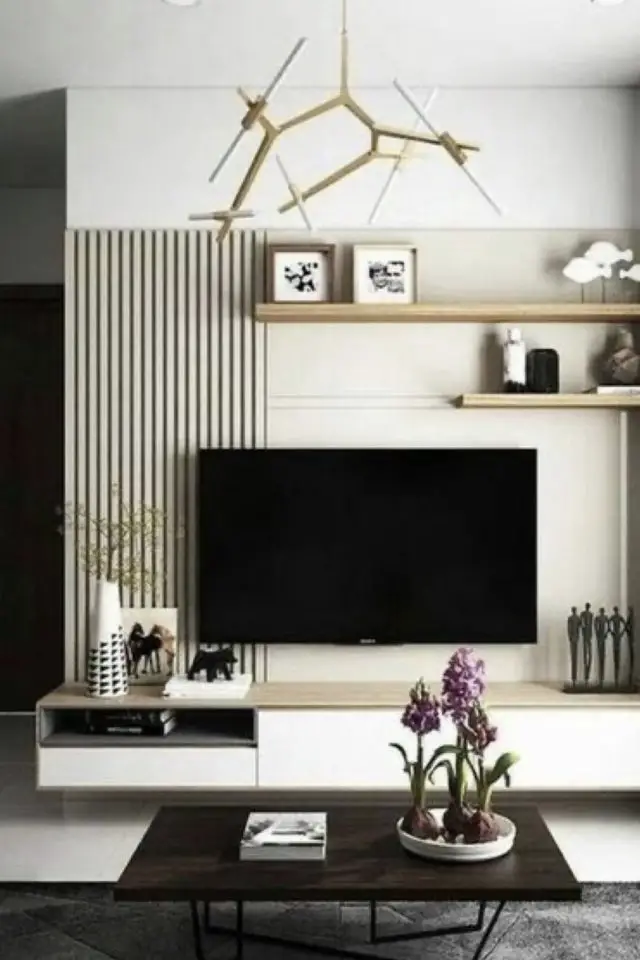 decor mur meuble tele exemple moderne tasseaux de bois géométrie étagère couleur neutre