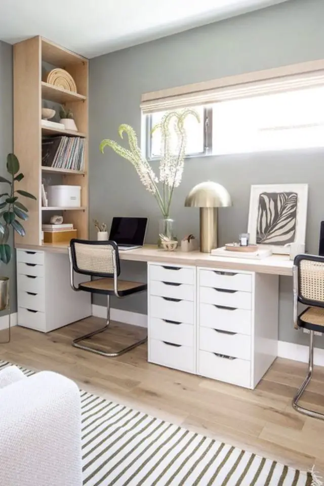 exemple bureau double amenagement chaise en cannage tiroir meuble Ikea couleur vert sauge moderne fonctionnel