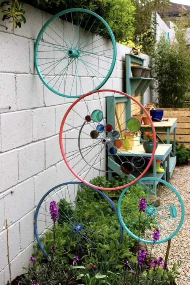 roue de bicyclette recup jardin idee décoration vélo claustra original