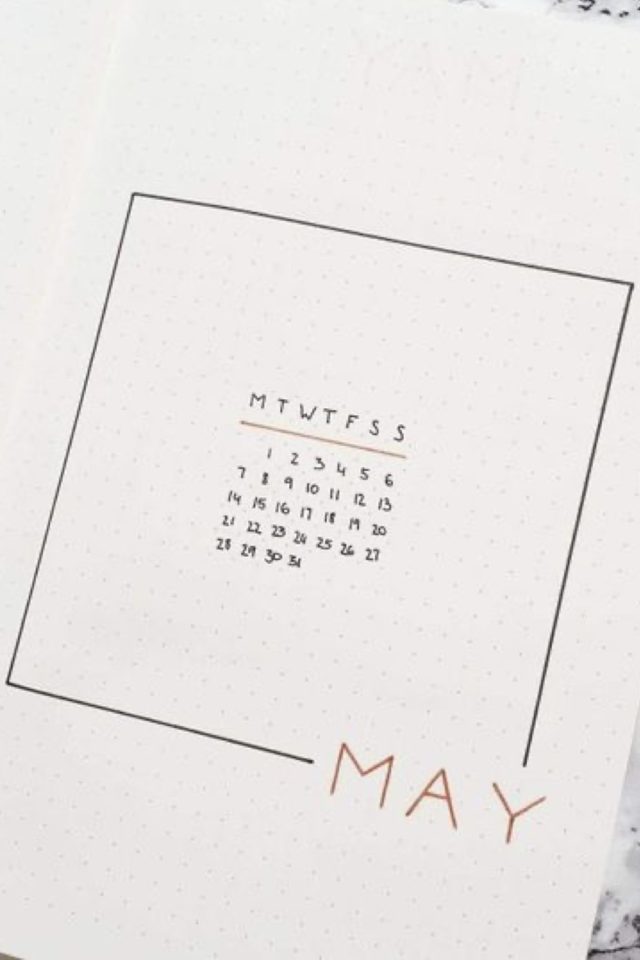 bullet journal minimaliste exemple calendrier encadrement mois original et simple facile à faire