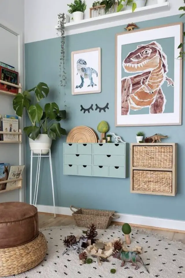 deco chambre petit garcon theme dinosaure illustration poster encadré peinture bleu bois