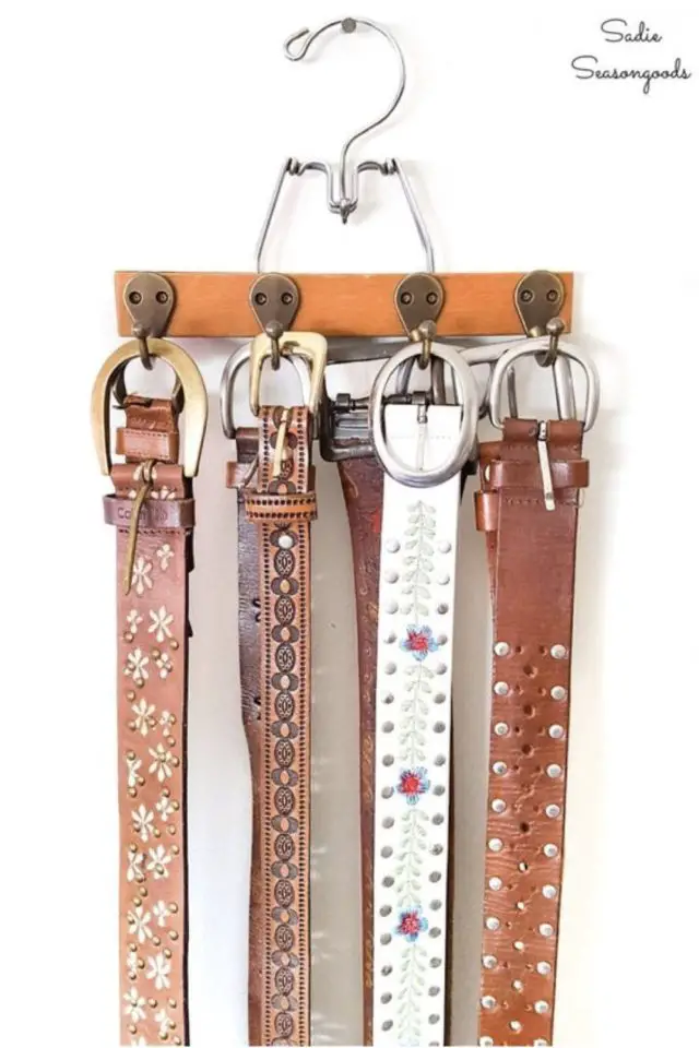 exemple recup cintres porte bijoux pince upcycling rangement ceinture pratiques