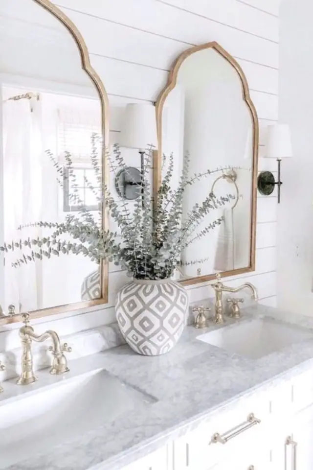 exemple salle de bain double vasque deux miroirs originaux style oriental plan vasque me marbre