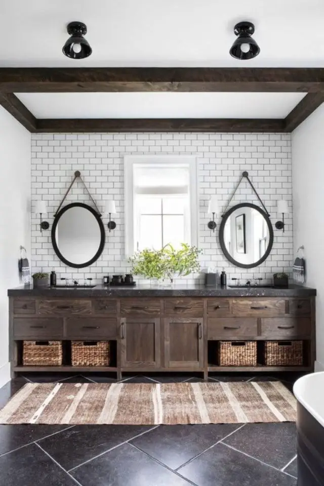 exemple salle de bain double vasque deux miroirs ovale suspendu style farm house maison de campagne