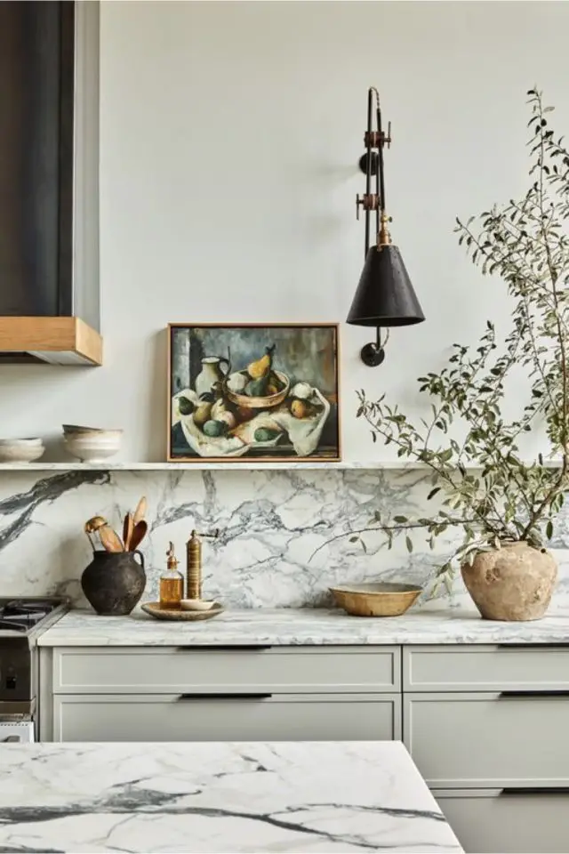 exemple cuisine en marbre moderne chic élégante meuble vert céladon