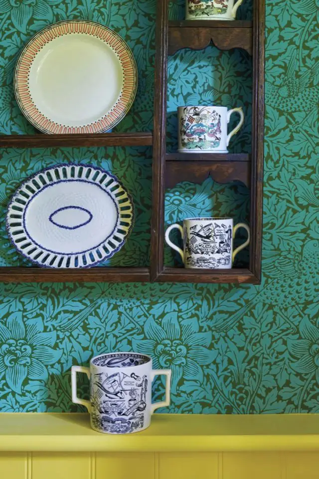 exemple decoration interieur arts and crafts bicolore vert olive turquoise motif végétal