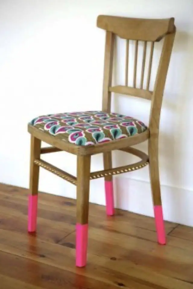 recup chaise relooking moderne exemple peinture tissus original personnalisé