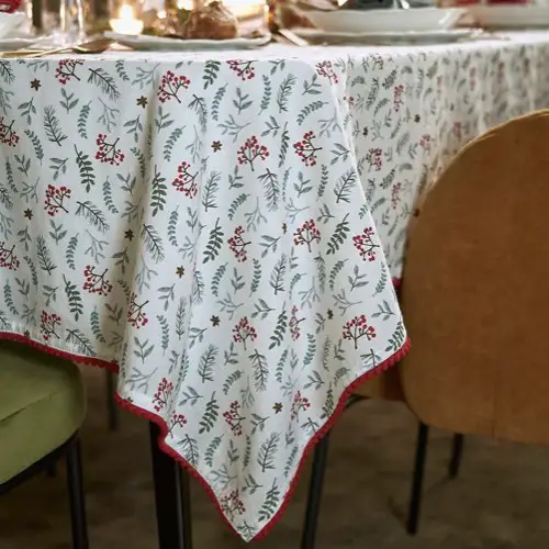 decor table noel chic Nappe coton lavé blanc motif vert et rouge