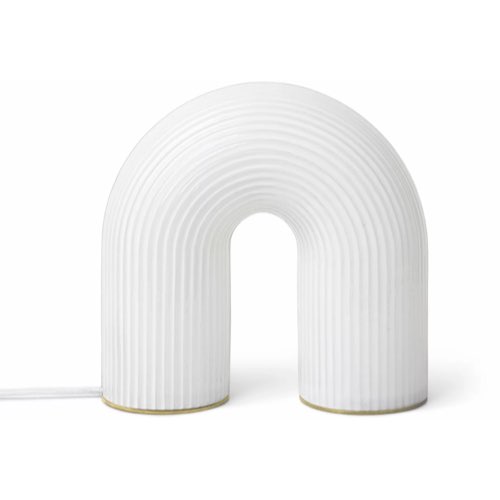 luminaire design a poser Lampe de table en verre blanc Vuelta - Ferm Living arc arrondi