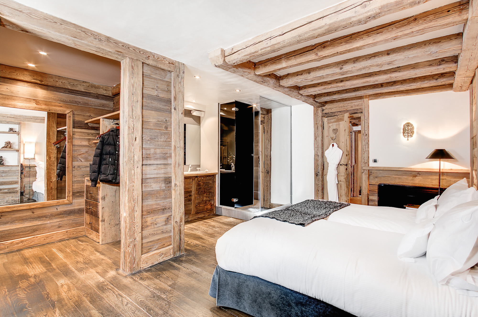 suite-signature-hotel-la-sivoliere-chambre-decoration-inspiration