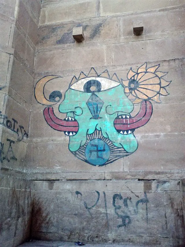 ghats varanasi inde street art vie nomade
