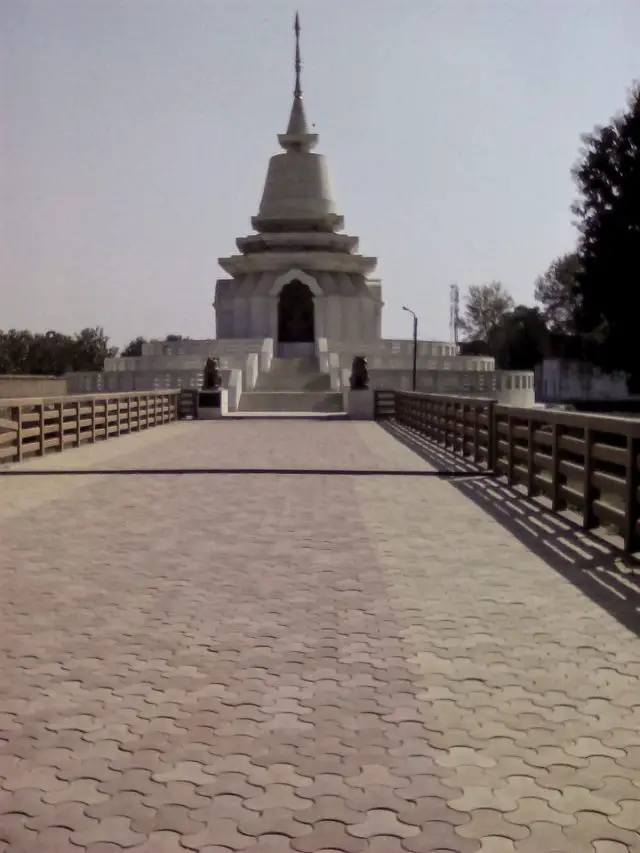 temple bouddha sarnath inde