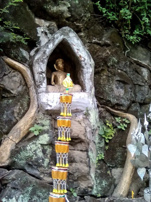 bouddhisme luang prabang montagne